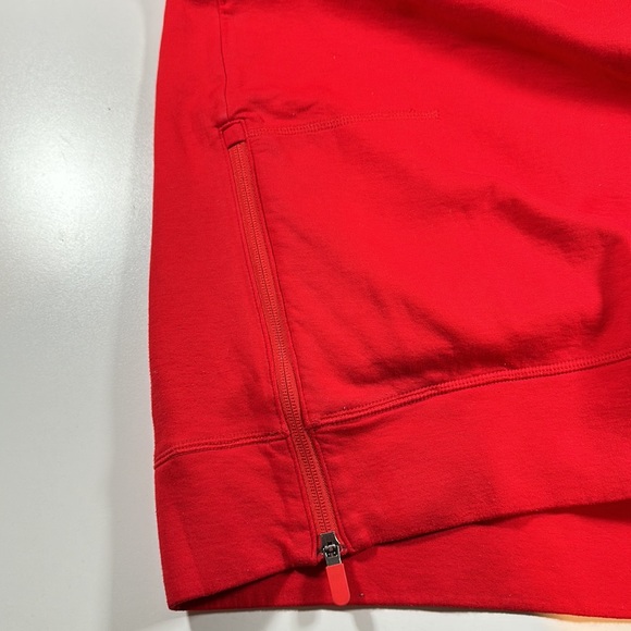 Apple Men’s Medium Mac Computers Genius Red Quarter Zip Pullover Sweatshirt - Picture 5 of 7